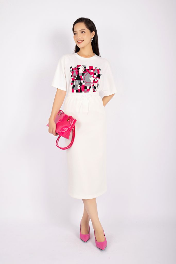 BAT92723 - Áo thun dạo phố vải cotton dáng suông thân ngực in họa tiết trang trí - PANTIO