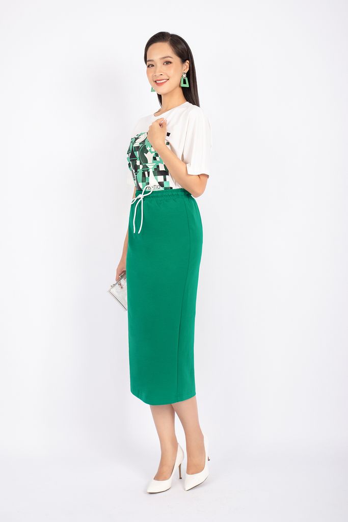 BAT92723 - Áo thun dạo phố vải cotton dáng suông thân ngực in họa tiết trang trí - PANTIO