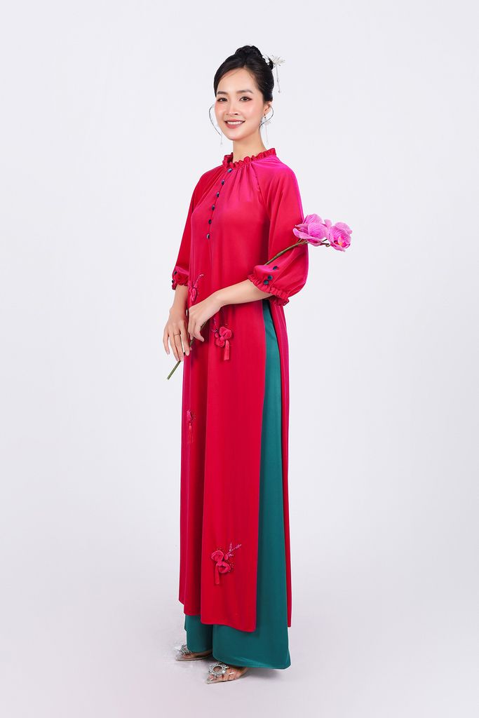 BDA50168 - Áo dài dáng suông vải nhung cổ tròn tay lửng ngực áo đính khuy bọc tạo kiểu thân áo phối tua rua thời trang - PANTIO