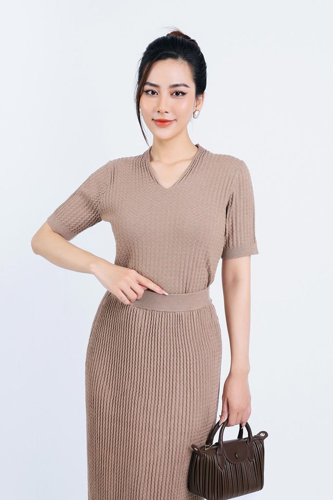 BOL446 - Áo len thời trang cao cấp dáng ôm co giãn cổ xẻ chữ V tay ngắn - PANTIO