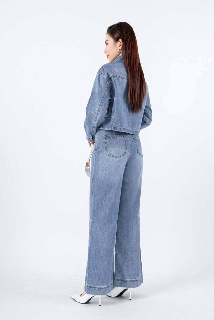 BVO169 - Áo khoác jean vải denim dáng croptop cổ đức phối túi ngực trang trí - PANTIO