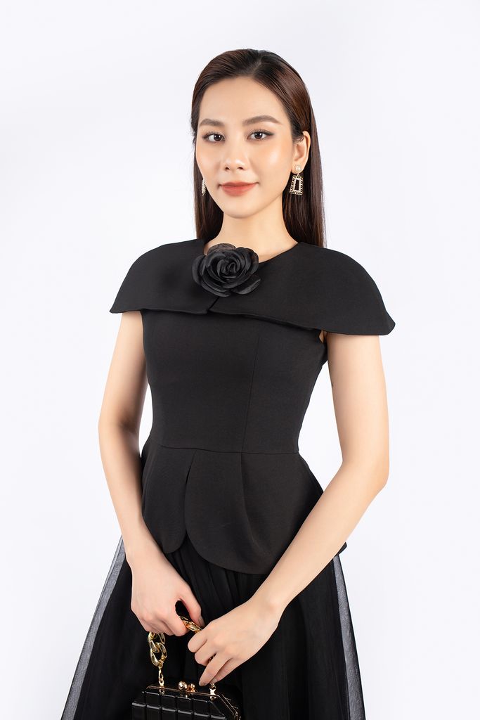 FAD7501 - Áo kiểu công sở vải thô dáng peplum vạt tròn cổ tạo kiểu vai chờm kèm hoa cài trang trí - PANTIO