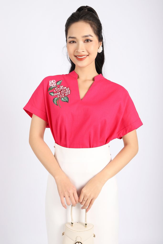 FAK11270 - Áo kiểu công sở vải linen dáng suông cổ xẻ V vai phối họa tiết thêu trang trí - PANTIO