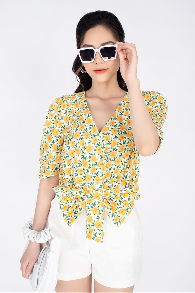 FAS33255 - Áo sơ mi dạo phố vải thô dáng croptop tay bồng gắn nơ 3D trang trí - PANTIO