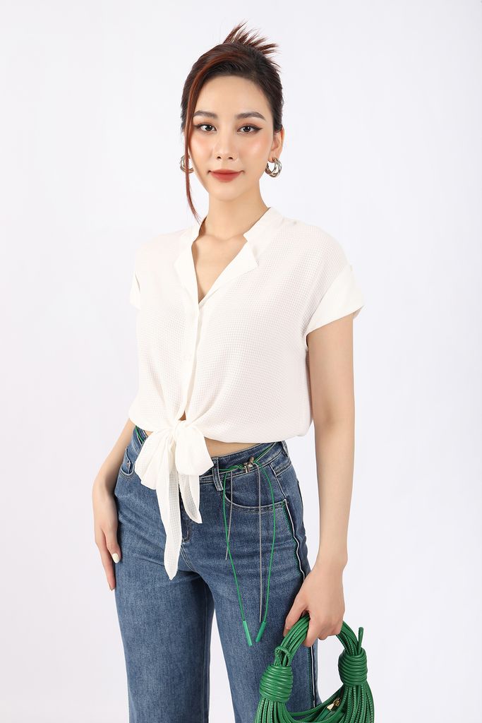 FAS33482 - Áo kiểu công sở vải thô lụa dáng croptop buộc nơ eo cổ kiểu vai chờm tay liền lên gấu - PANTIO