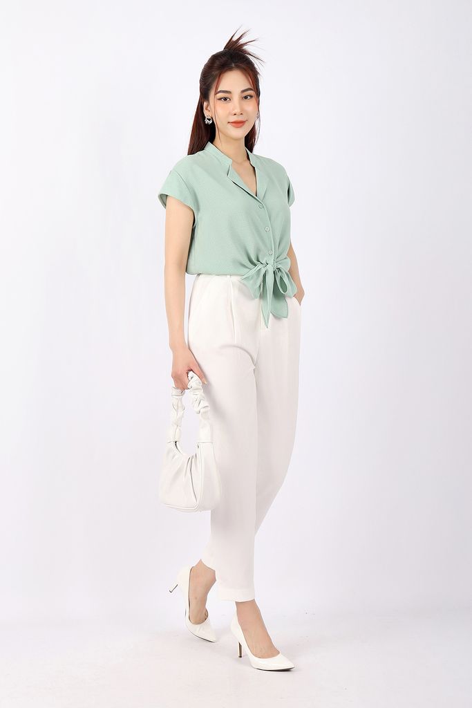 FAS33482 - Áo kiểu công sở vải thô lụa dáng croptop buộc nơ eo cổ kiểu vai chờm tay liền lên gấu - PANTIO