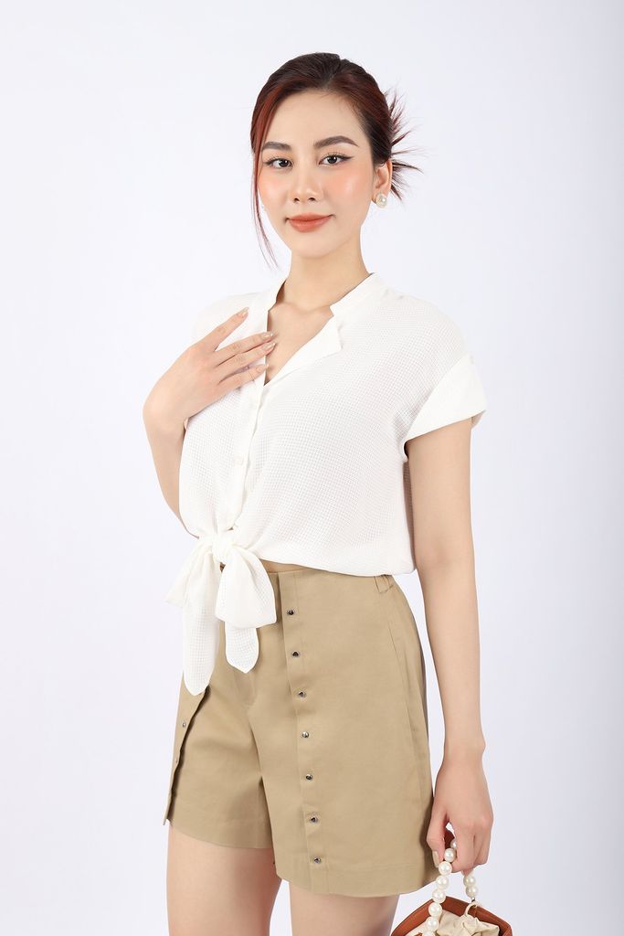 FAS33482 - Áo kiểu công sở vải thô lụa dáng croptop buộc nơ eo cổ kiểu vai chờm tay liền lên gấu - PANTIO