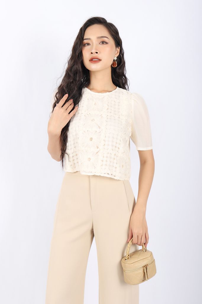 FAS33494 - Áo kiểu công sở vải tơ dáng croptop cổ tròn thân phối bèo nhún tạo kiểu - PANTIO