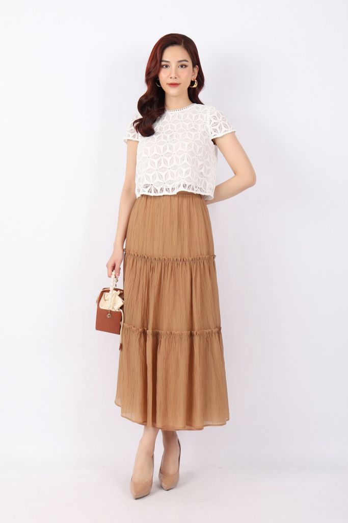 FAS33536 - Áo kiểu công sở vải ren dáng croptop cổ tròn tay cộc - PANTIO