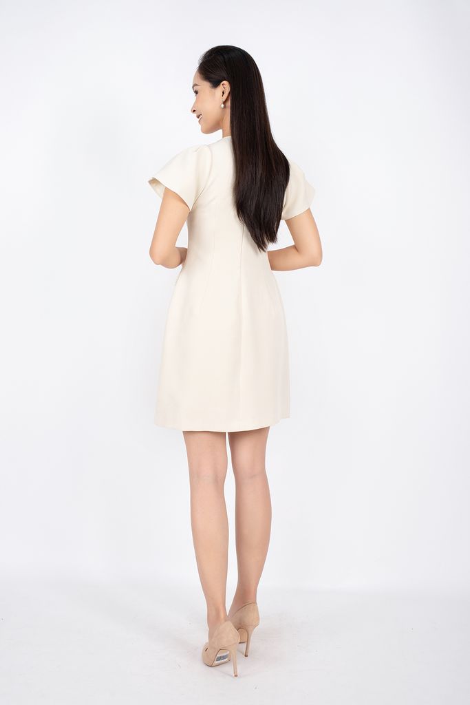 FDC33415 - Đầm công sở vải thô dáng A tay kiểu thân váy trang trí nắp túi đính ngọc trai - PANTIO
