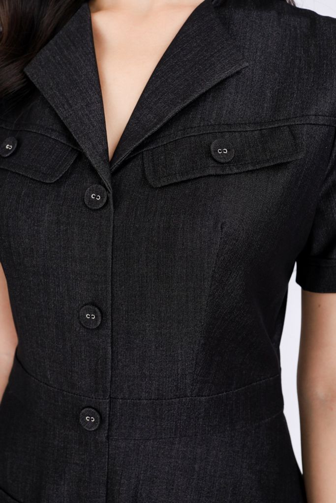FDC34040 - Đầm công sở vải denim dáng xoè cổ bẻ thân đính khuy bọc trang trí kèm nắp túi tạo kiểu khoá thân sau - PANTIO