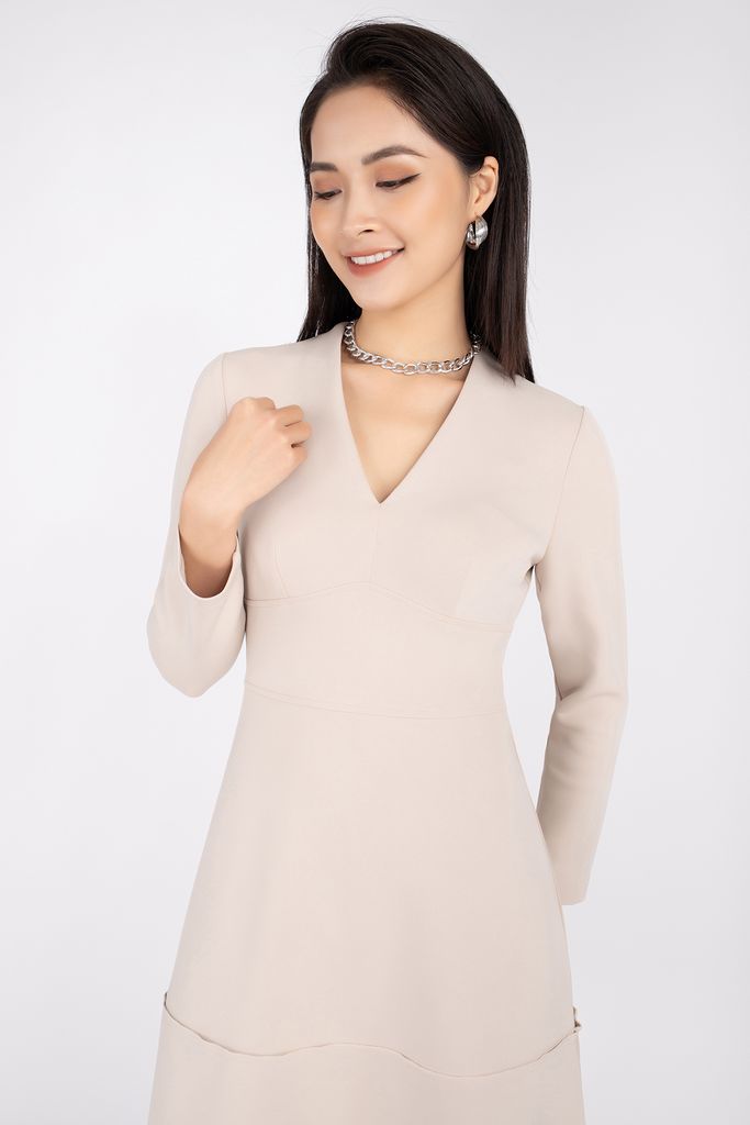 Đầm công sở chất liệu cotton cổ tim dáng midi dài tay FDC93257 - PANTIO