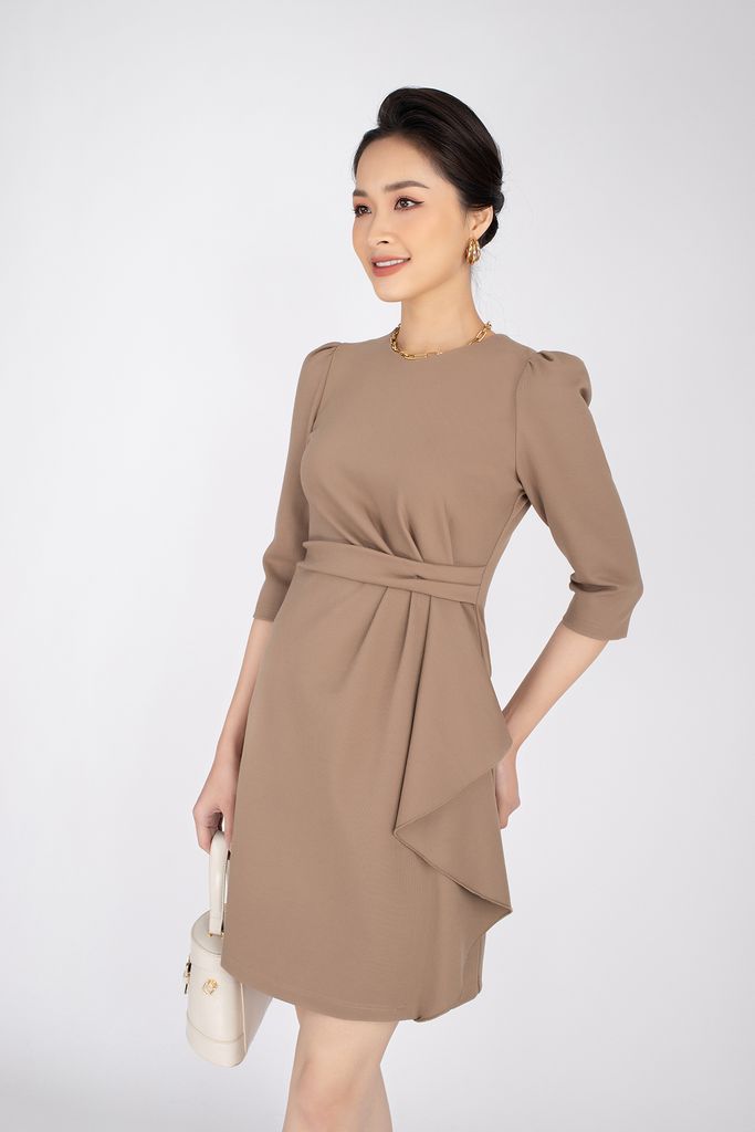FDC93277 - Đầm công sở chất liệu vải cotton cổ tròn, chiết eo vạt cách điệu tay lỡ - PANTIO