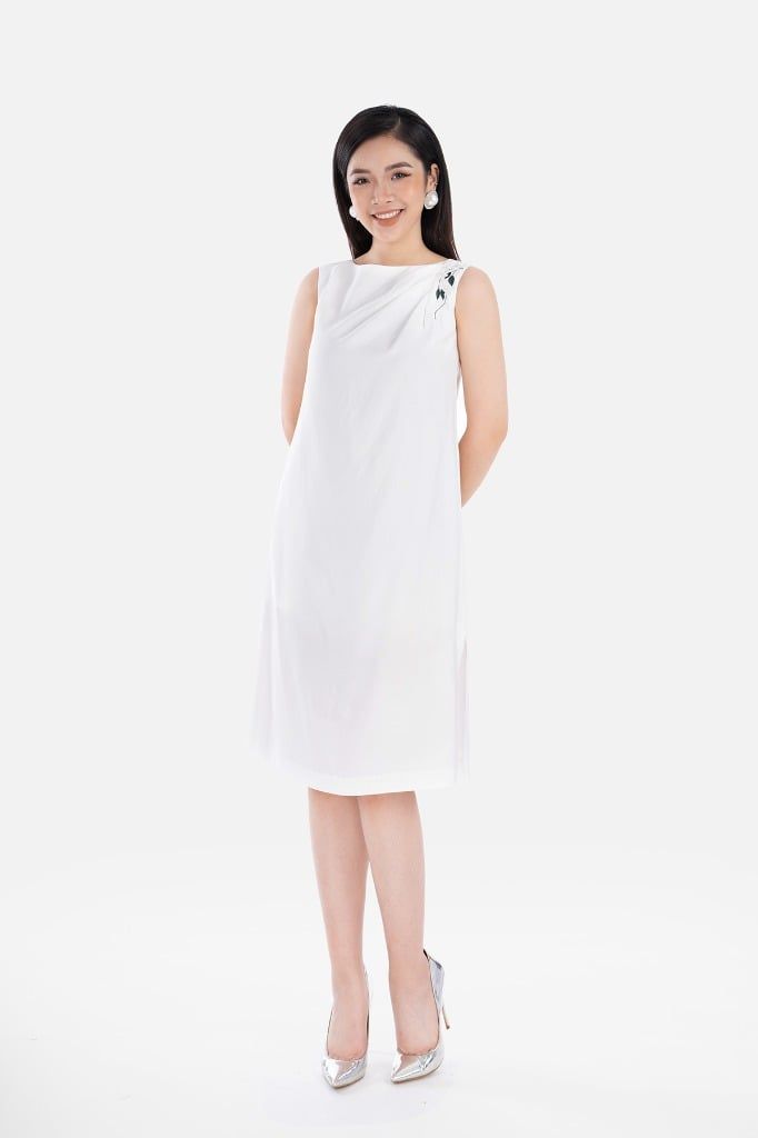 FDP52640 - Đầm dạo phố chất liệu thô đũi dáng suông - PANTIO