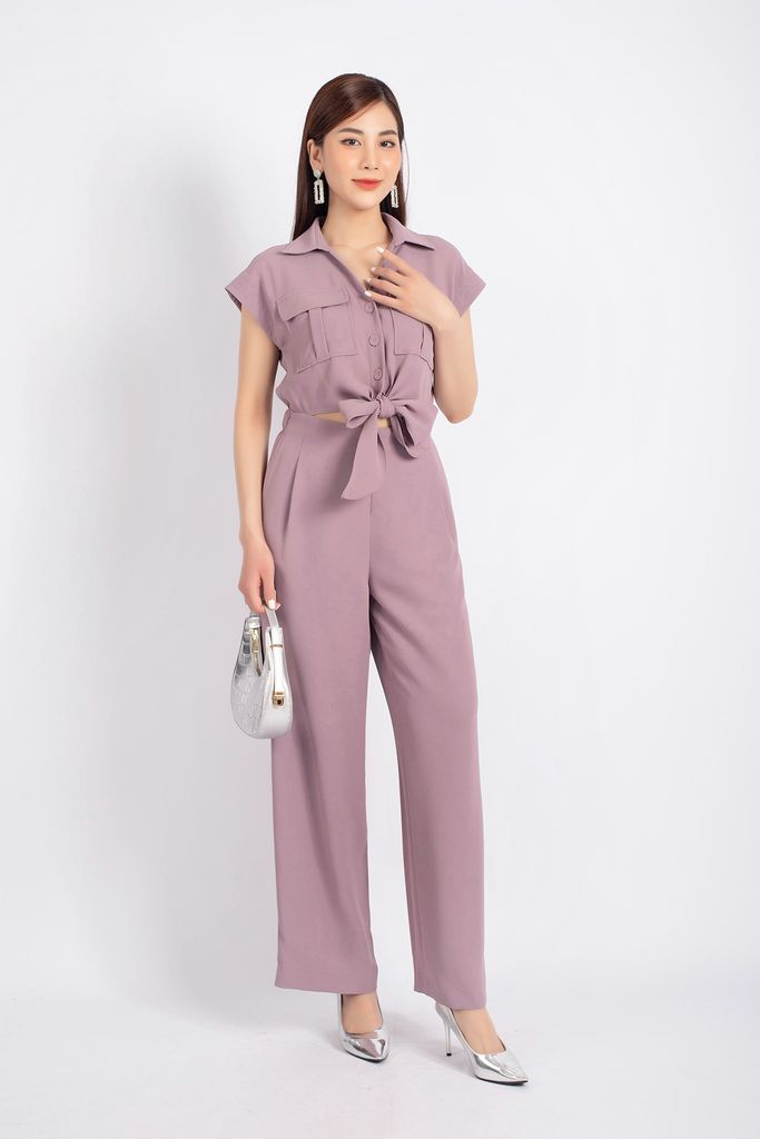 FJS7153 - Jumpsuit dạo phố vải tuytsi dáng suông vai chờm phối túi hộp eo buộc nơ tạo kiểu quần ống rộng - PANTIO