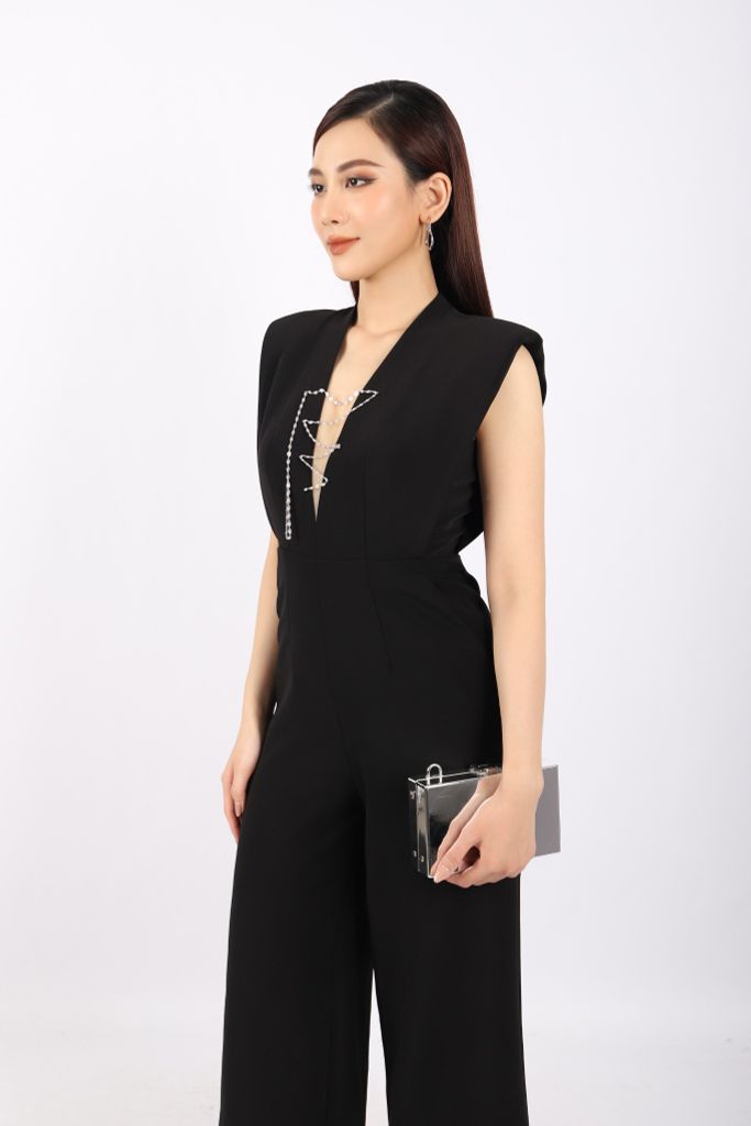 FJS7175 - Jumpsuit công sở vải tuytsi dáng ôm cổ V phối lưới dây kim loại tạo kiểu độn cầu vai quần ống rộng khóa thân sau - PANTIO