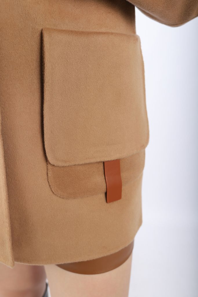 FQN7342 - Quần short dạo phố vải da dáng rộng cạp phối mặt kim loại trang trí khóa thân sau - PANTIO