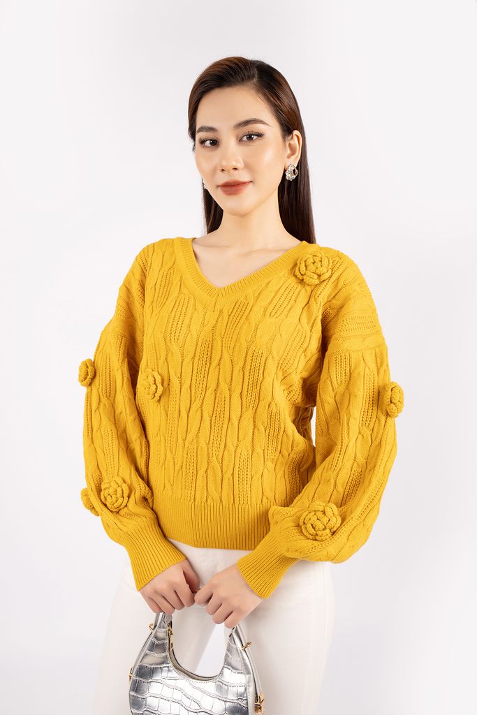 FOL269 - Áo len cao cấp dáng suông cổ V tay cánh rơi phối hoa đính trang trí - PANTIO