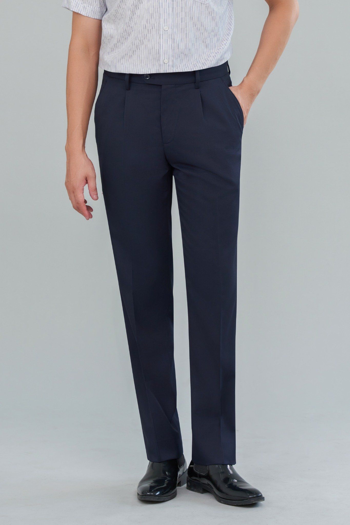 Quần âu nam xanh đen có ly - Back To School