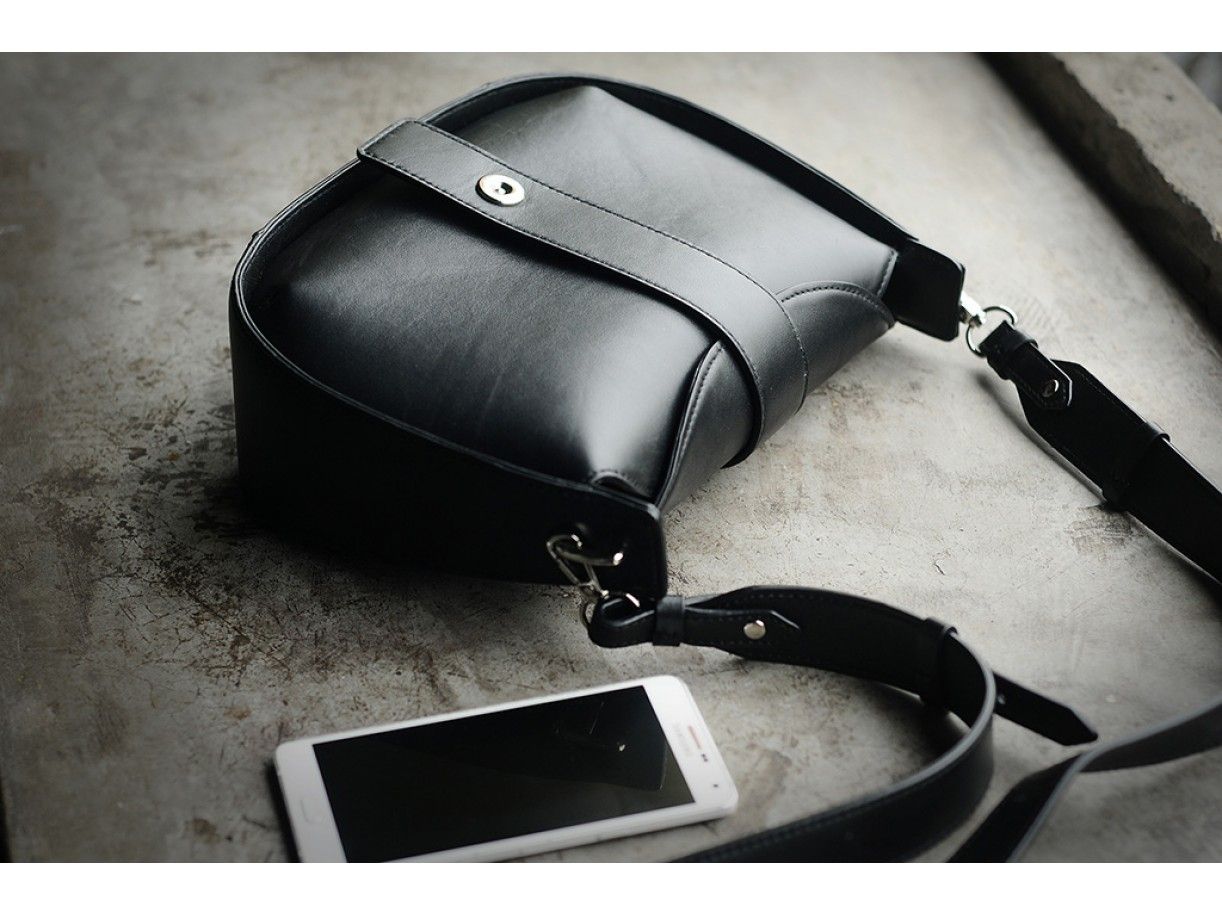 Sassy Crossbody - In Natural Milled Leather - Black