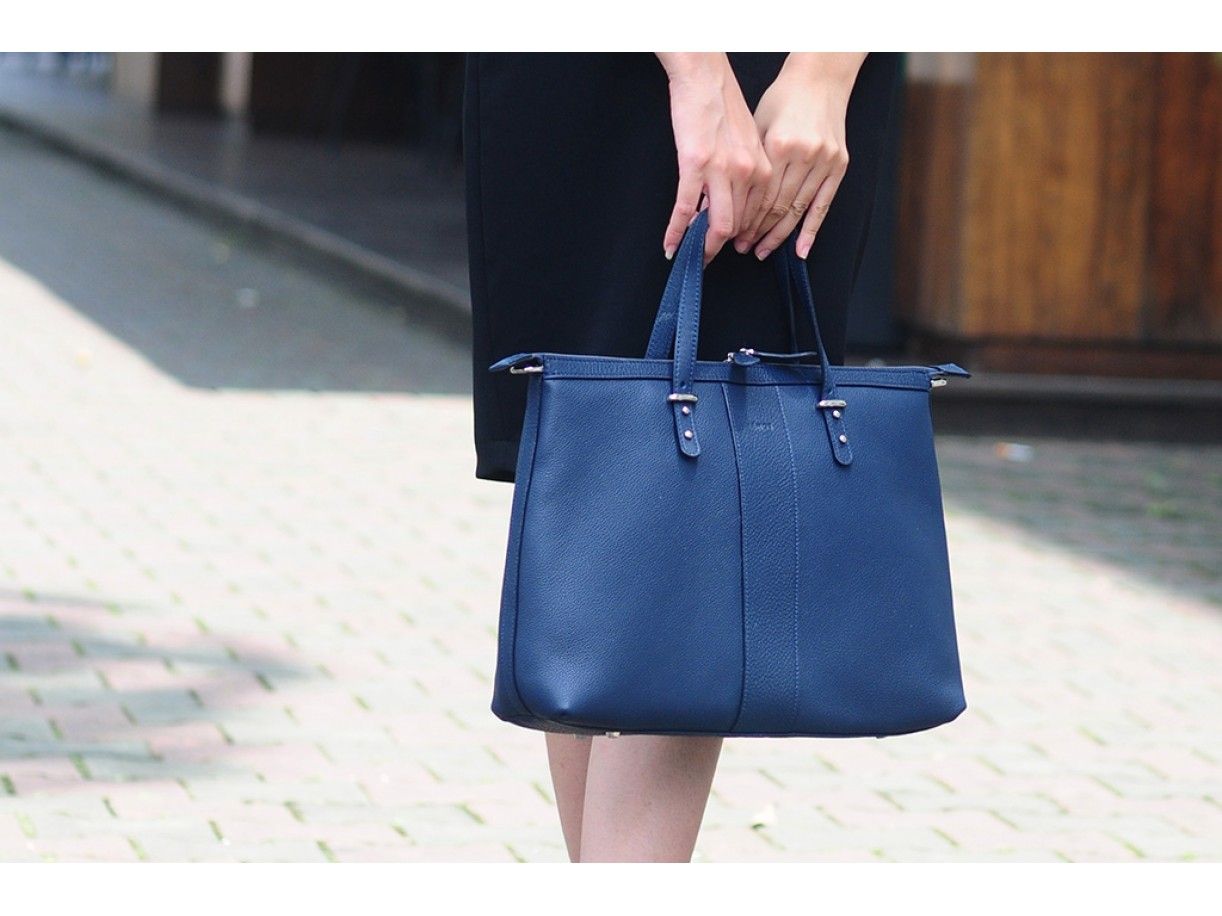 ORATOR - IN NATURAL MILLED LEATHER - BLUE NAVY