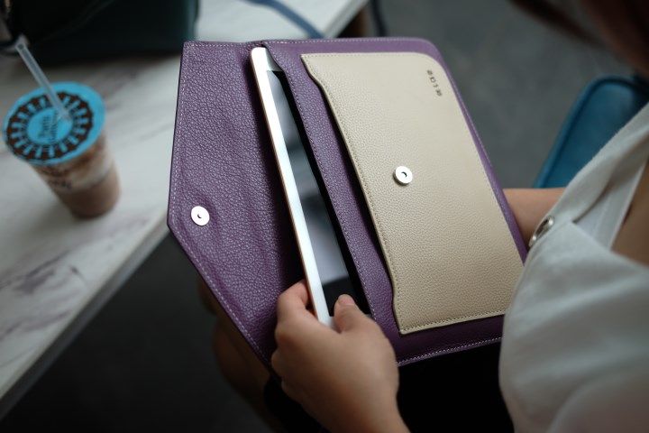 HERA Tablet Clutch IW05-9526