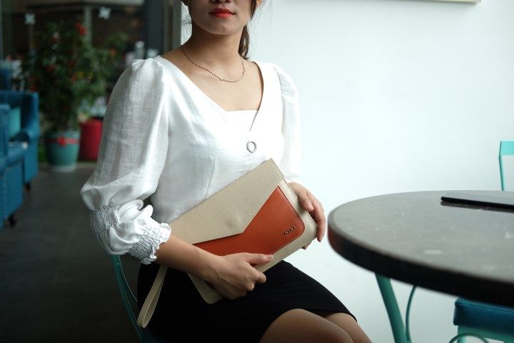 HERA – Tablet Clutch – IW05-2644
