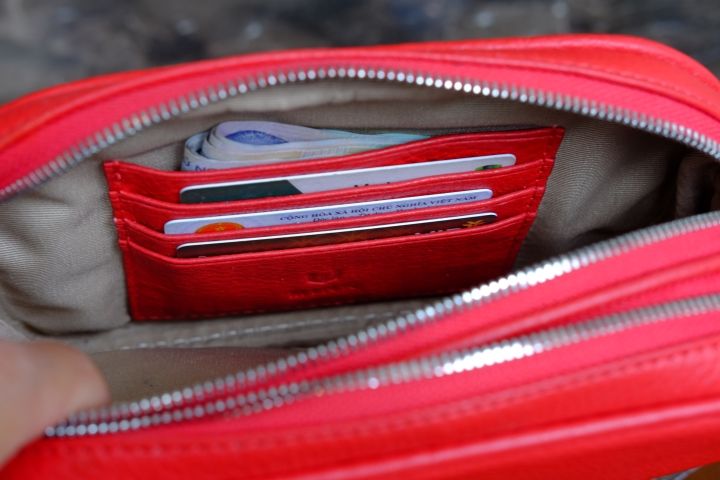 ELEGANT Crossbody Bag - IW08-35