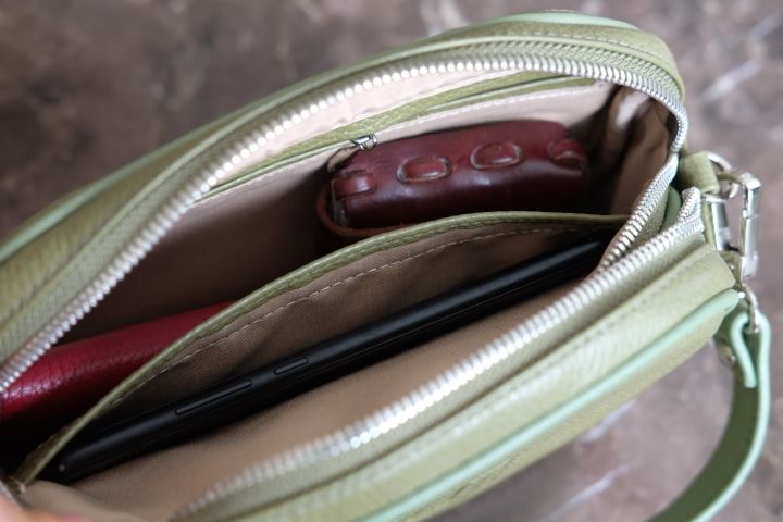 ELEGANT Crossbody Bag IW08-61