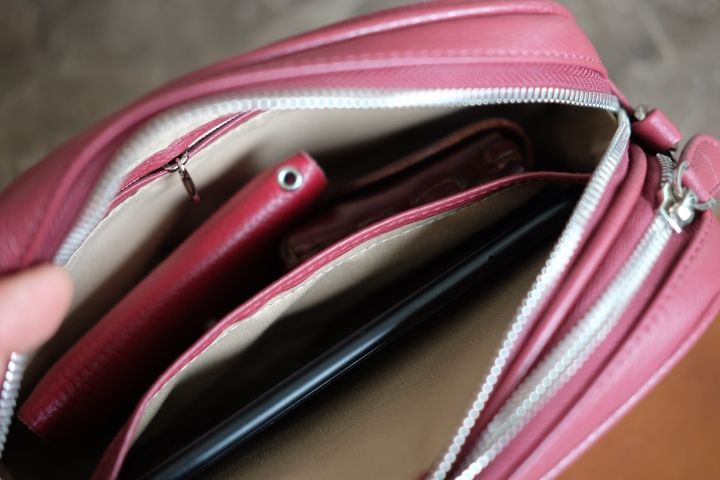 ELEGANT Crossbody Bag IW08-93