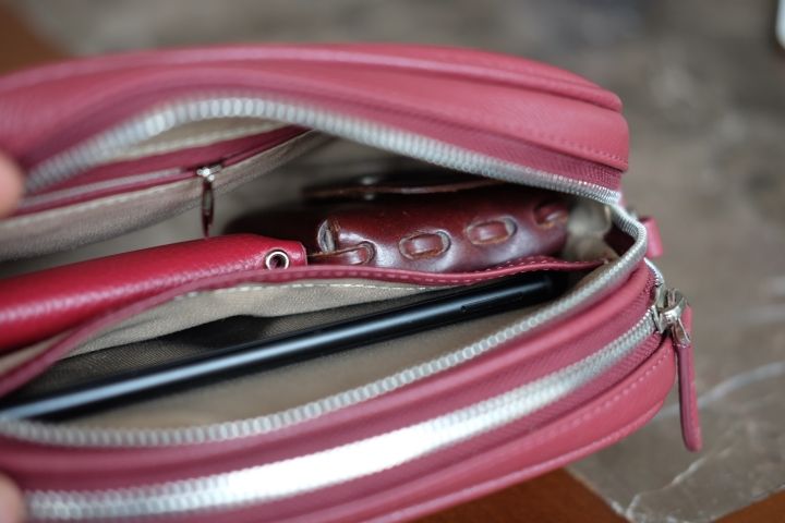 ELEGANT Crossbody Bag IW08-93