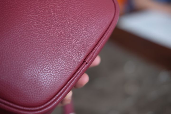 ELEGANT Crossbody Bag IW08-93