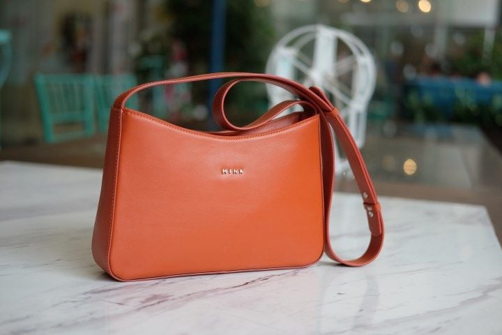 BERRY- Túi đeo chéo, đeo vai da bò thật màu da cam IT05-40