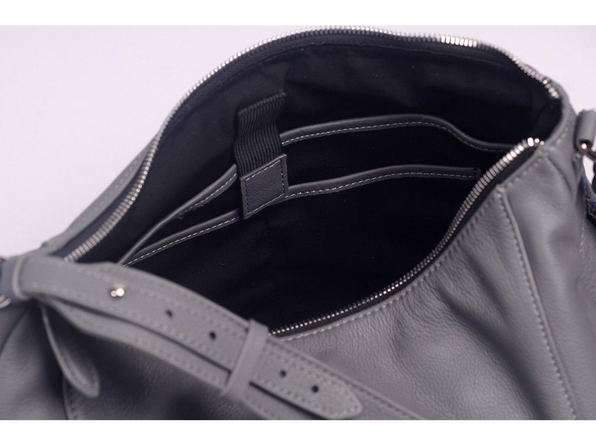 Varia Hobo - In Natural Milled Leather - Black
