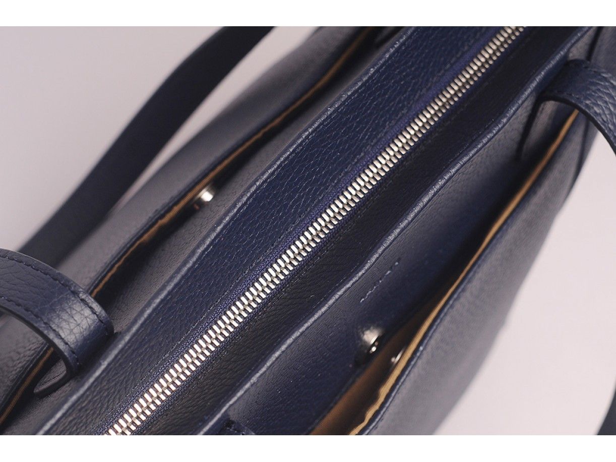 Far-Flu Tote - In Natural Milled Leather - Blue Navy