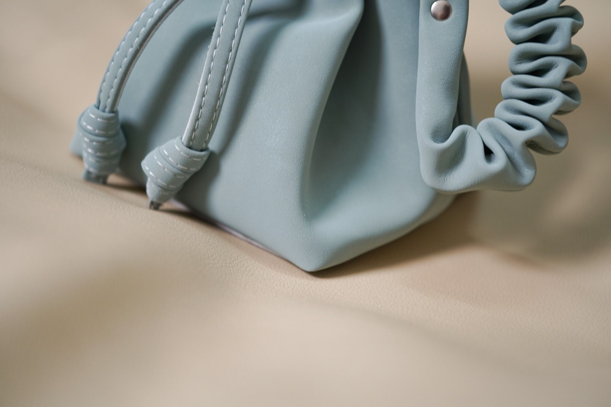 MATTE DAISY M