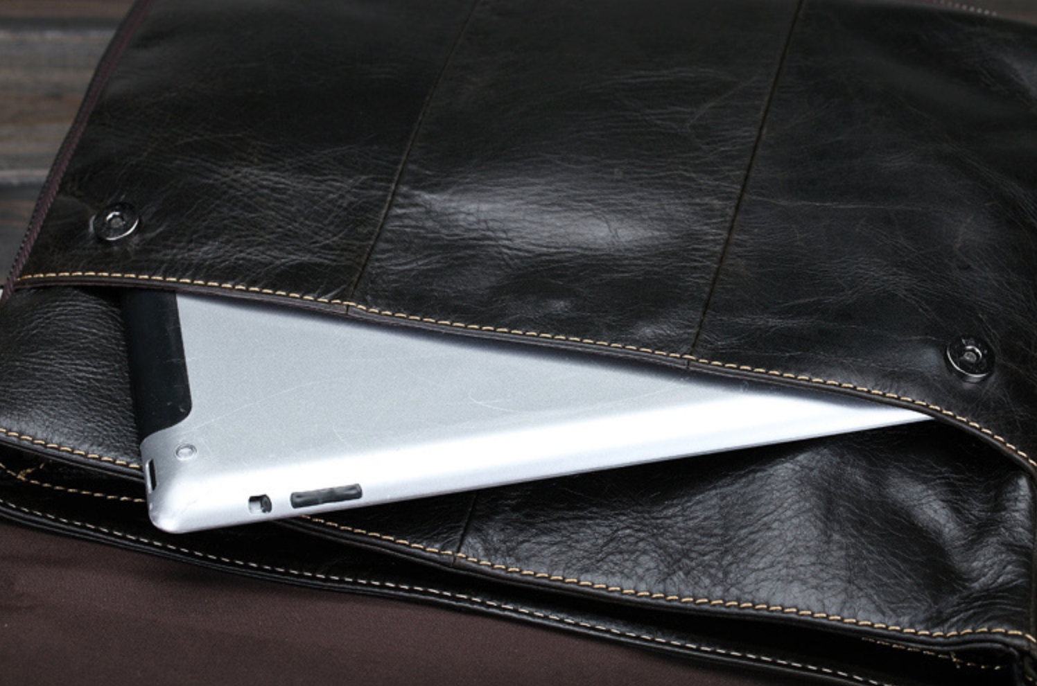 Túi Da Bò Thật đựng iPad Special Edition SBM130