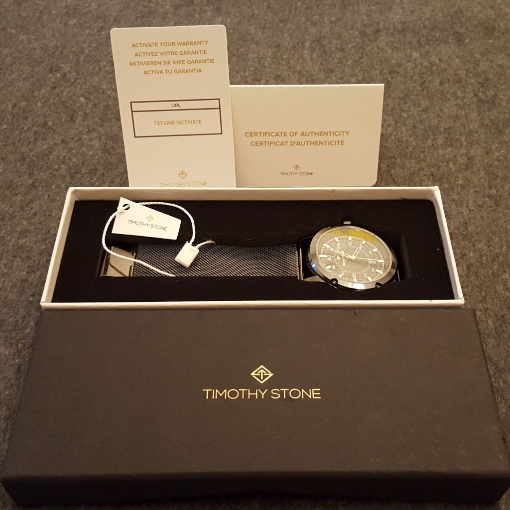 1 Đồng hồ nam hiệu Timothy Stone dây thép đen