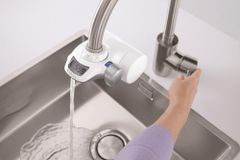 Máy lọc nước từ vòi hiệu BRITA