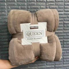 Chăn lông cừu KirkLand Plush Blanket QUEEN SIZE (248 x 233cm) của Mỹ màu nâu