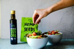 Hạt Cây Gai Dầu Hữu Cơ Hemp Seeds Gói 250g