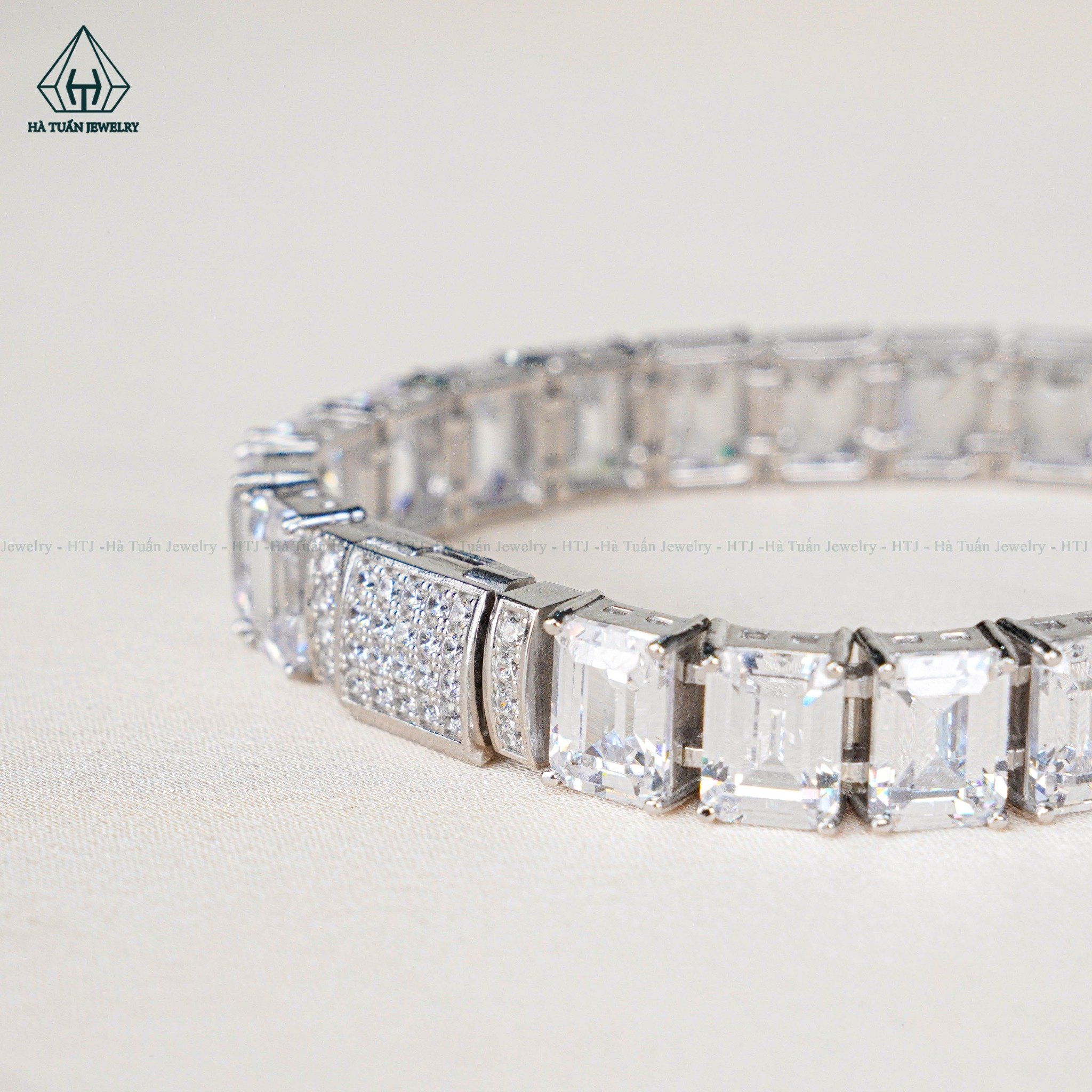 B862 Lắc tay Emerald 6x8 CZ