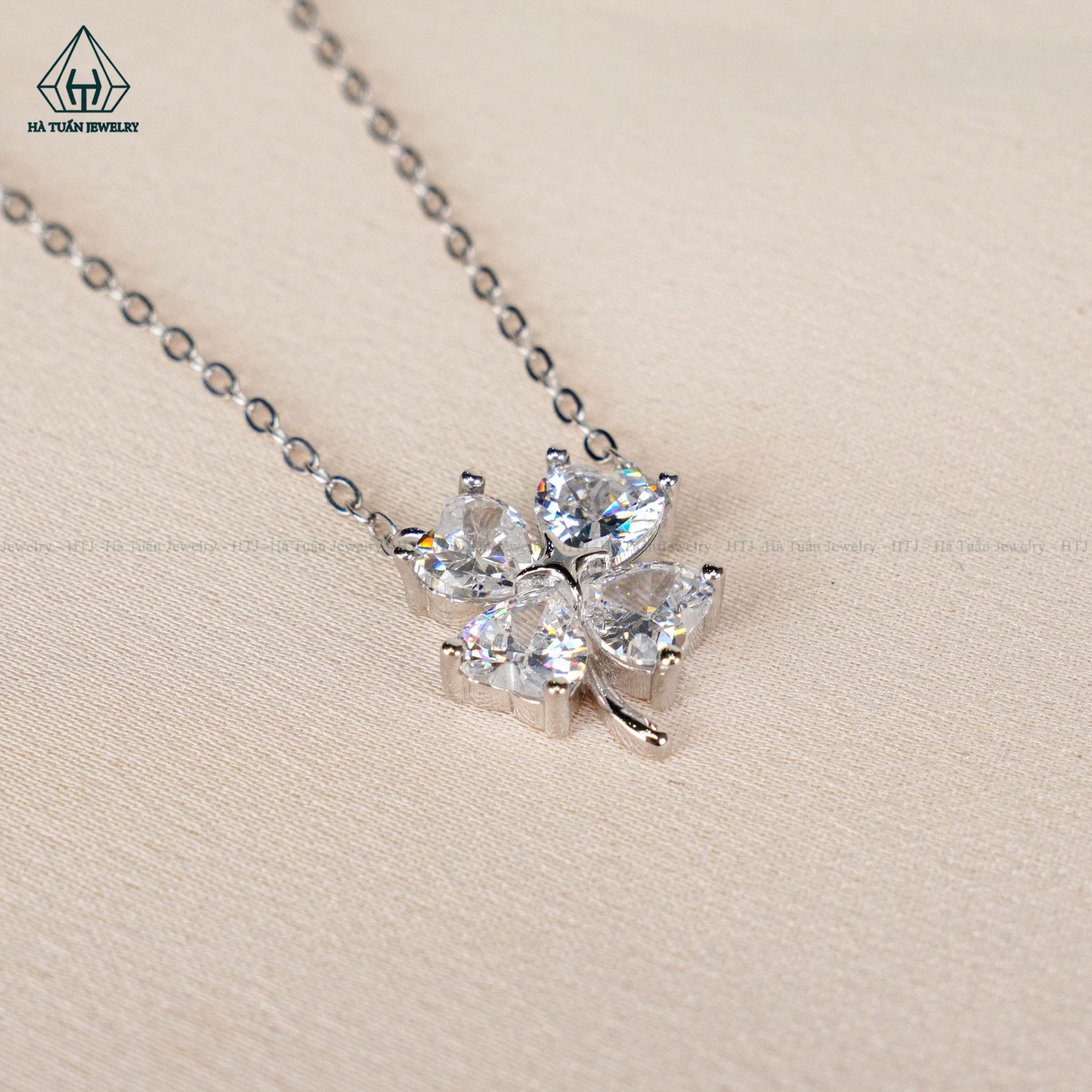 N550 Dây mặt liền Tim 4 cánh