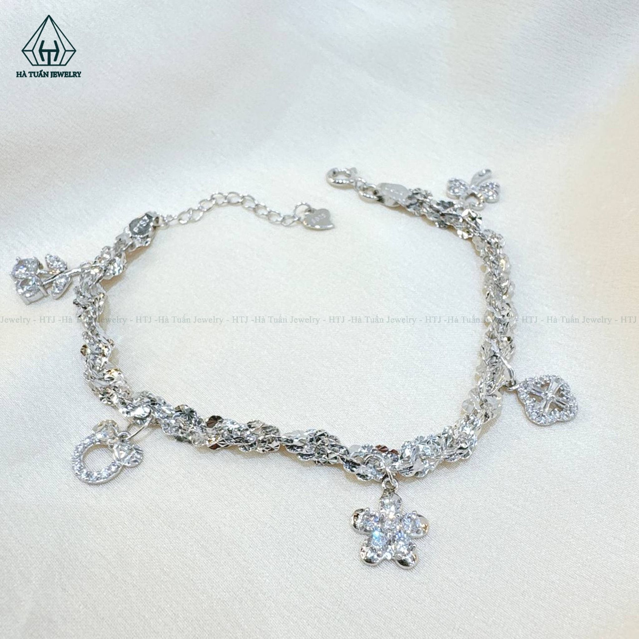 B847 Lắc tay pháo hoa 5 charm (nhỏ)