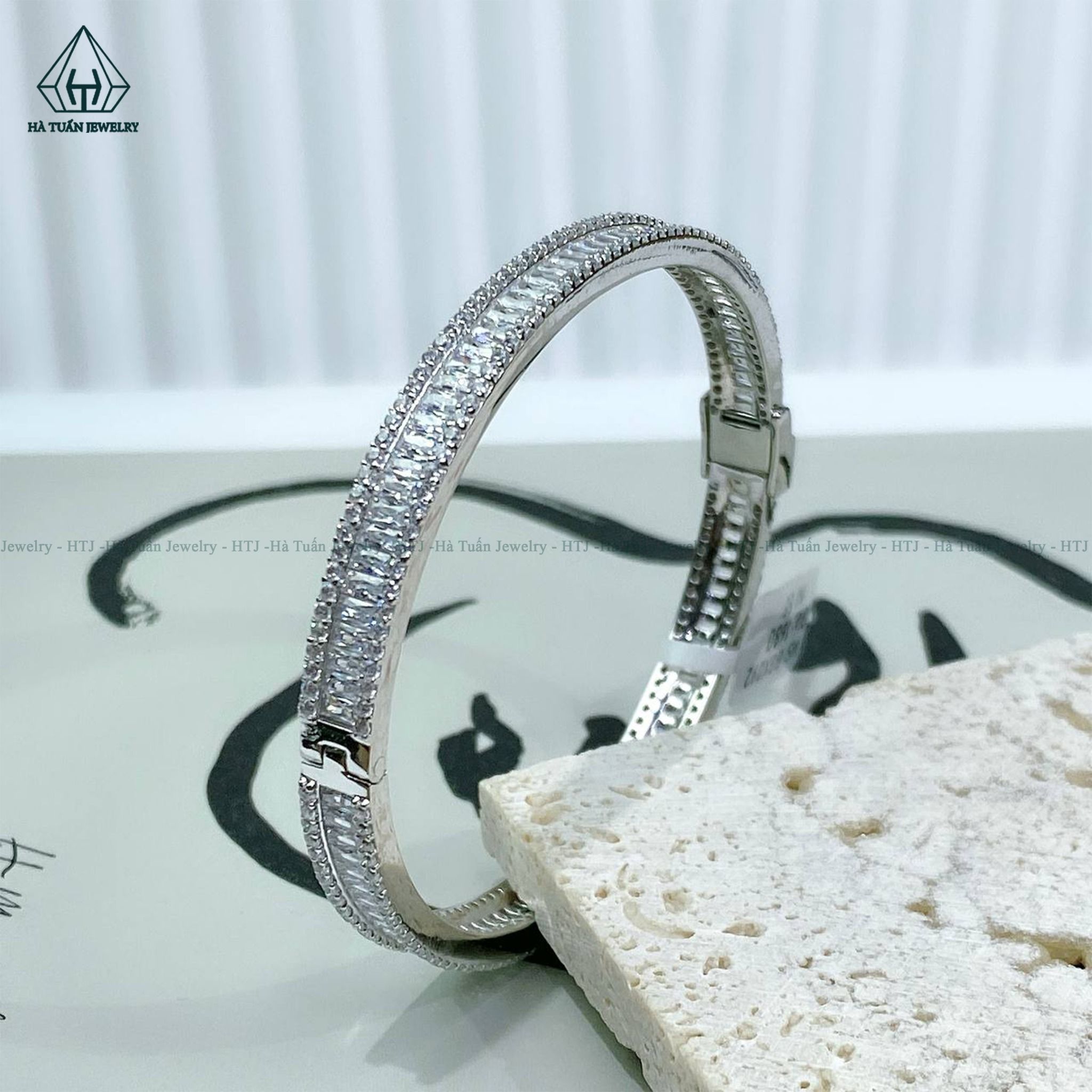 BGX092 Vòng cứng