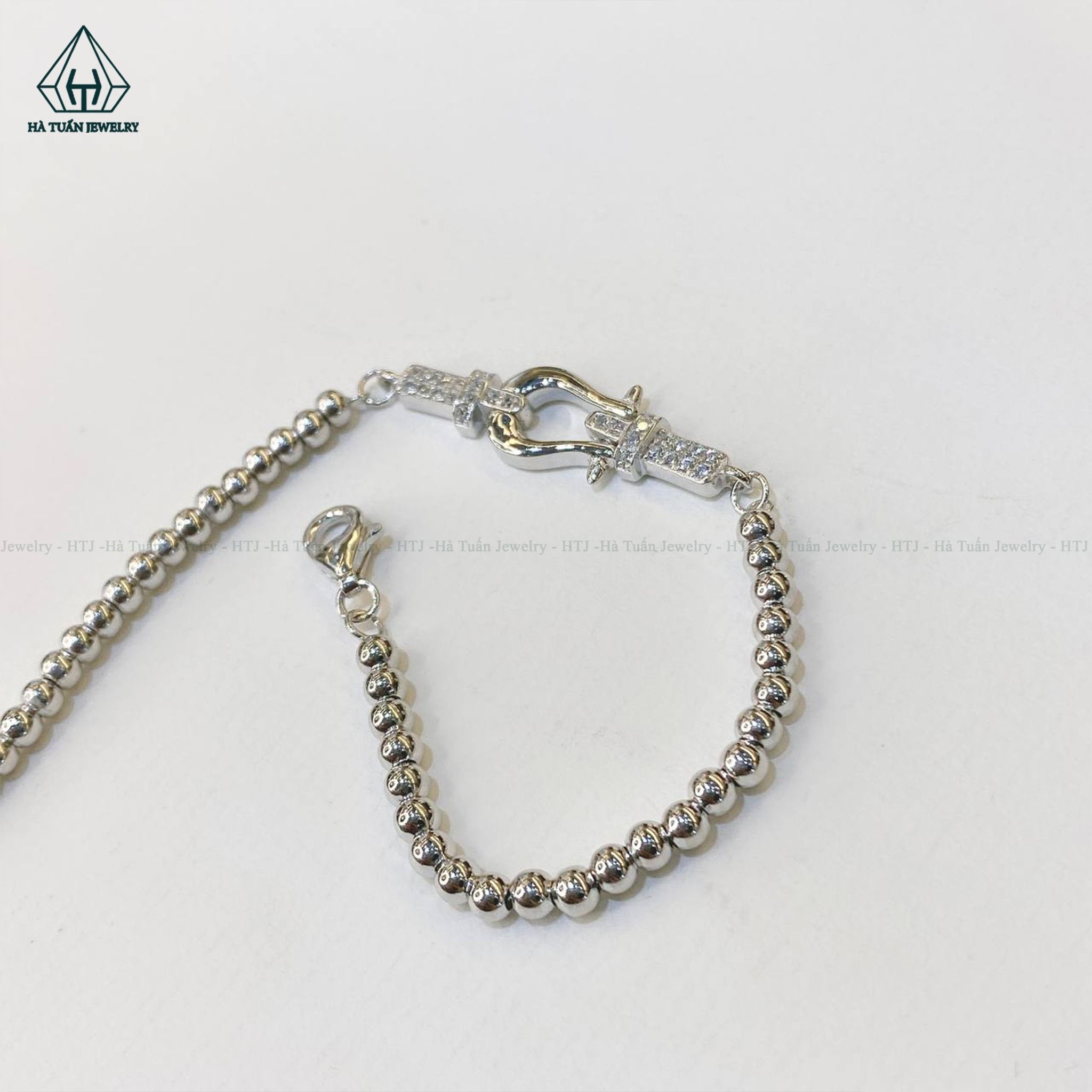 B807 lắc tay bi phối móng ngựa