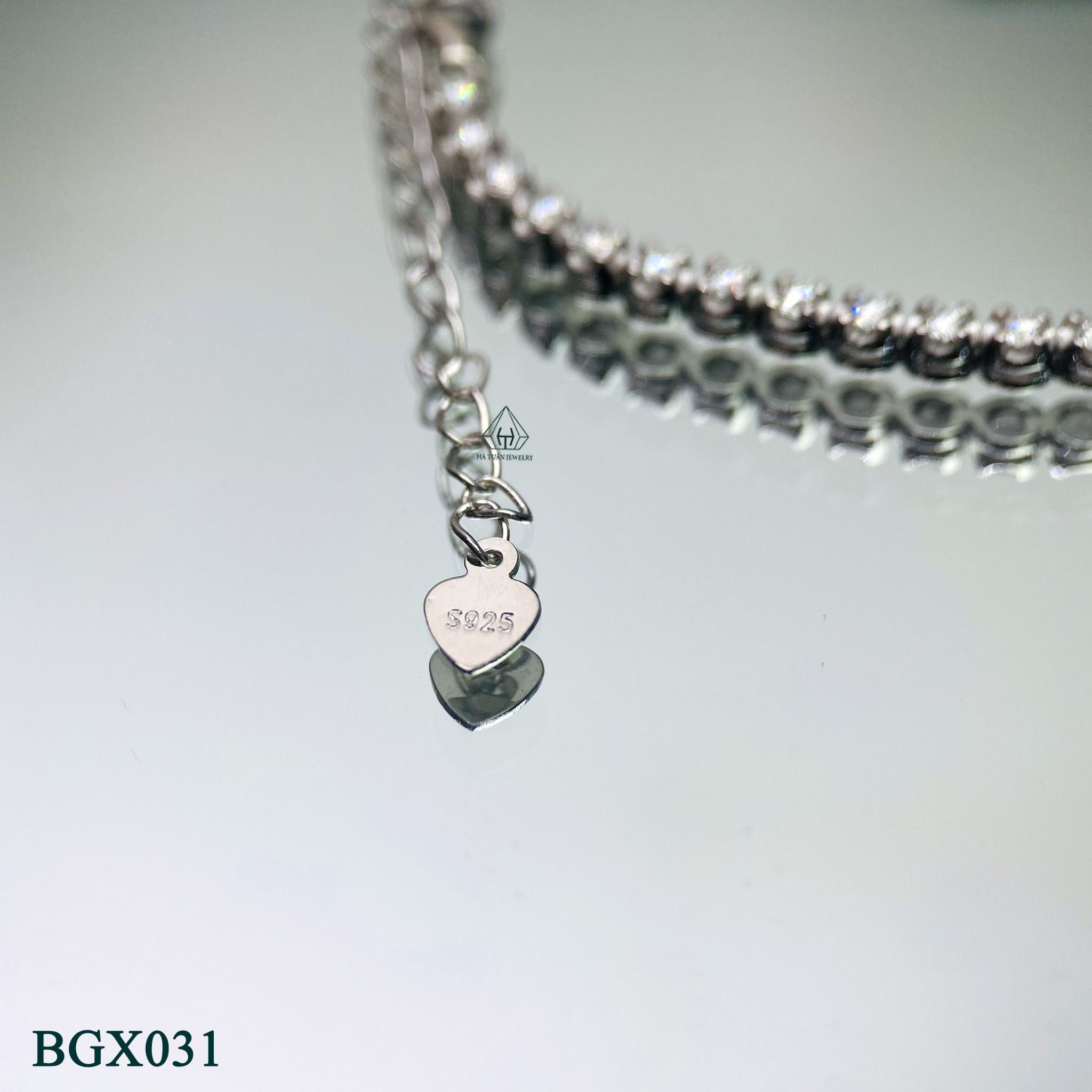 BGX031 FULLMOIS