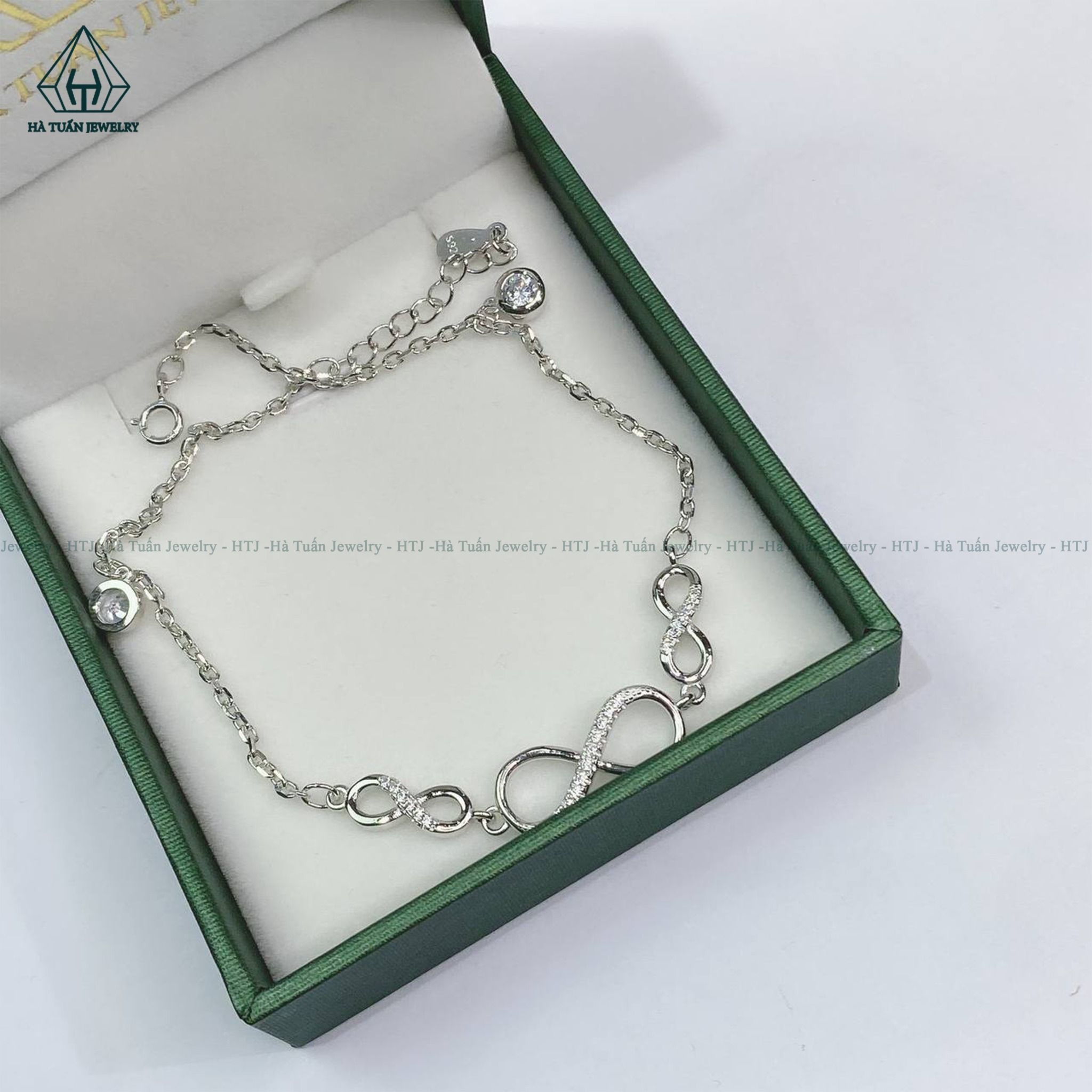 A338 Lắc chân vô cực