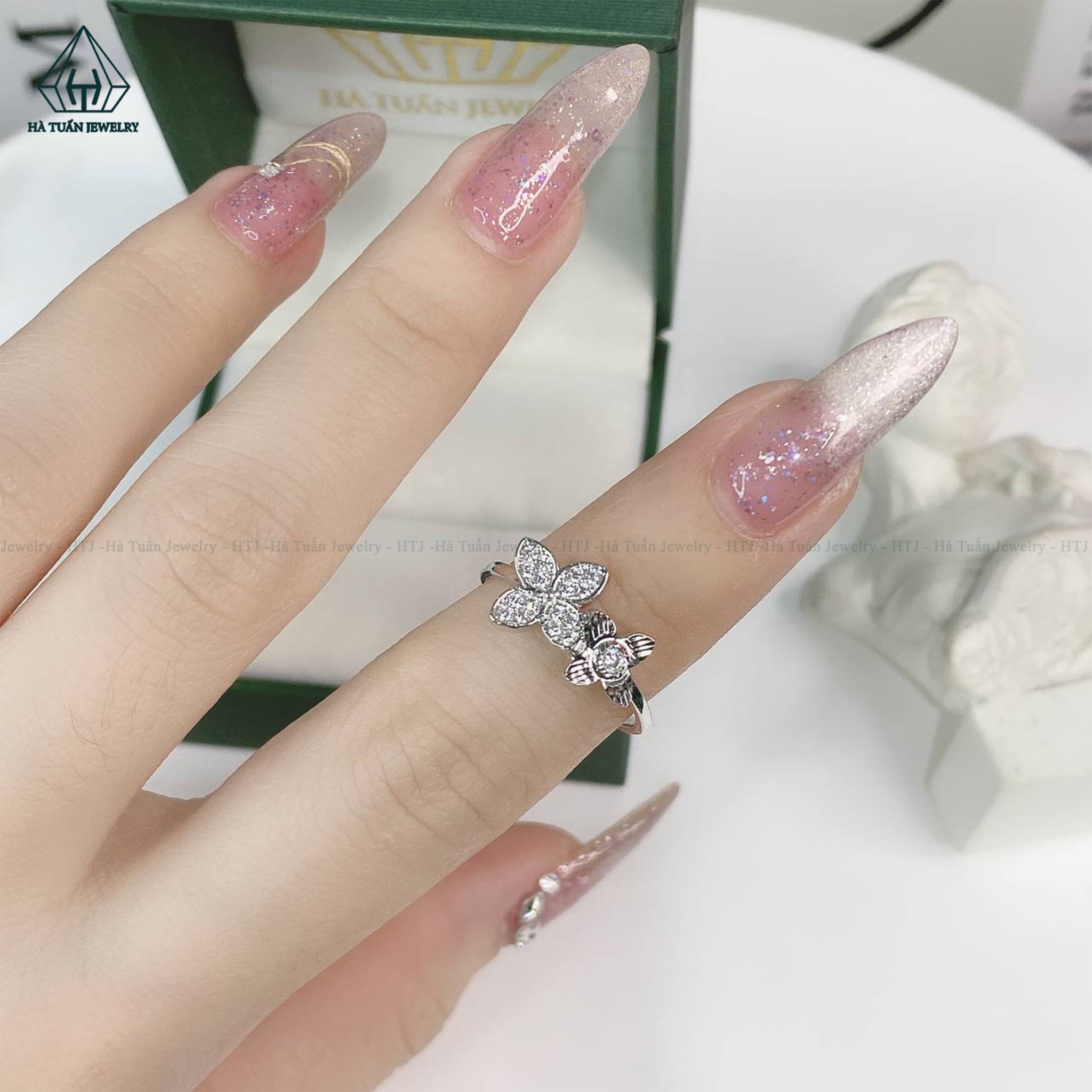 R912 Nhẫn nữ hoa 4 lá