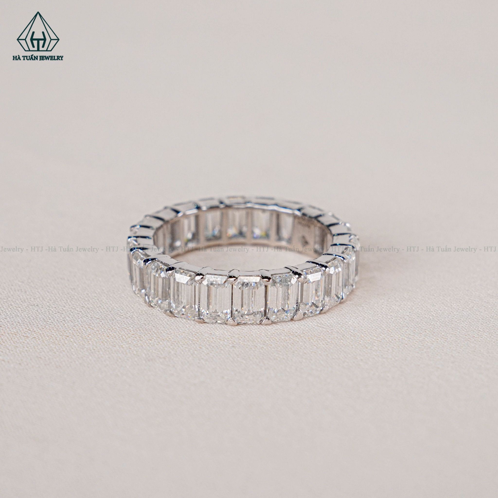 RG088 VT18K Emerald 3*5mm